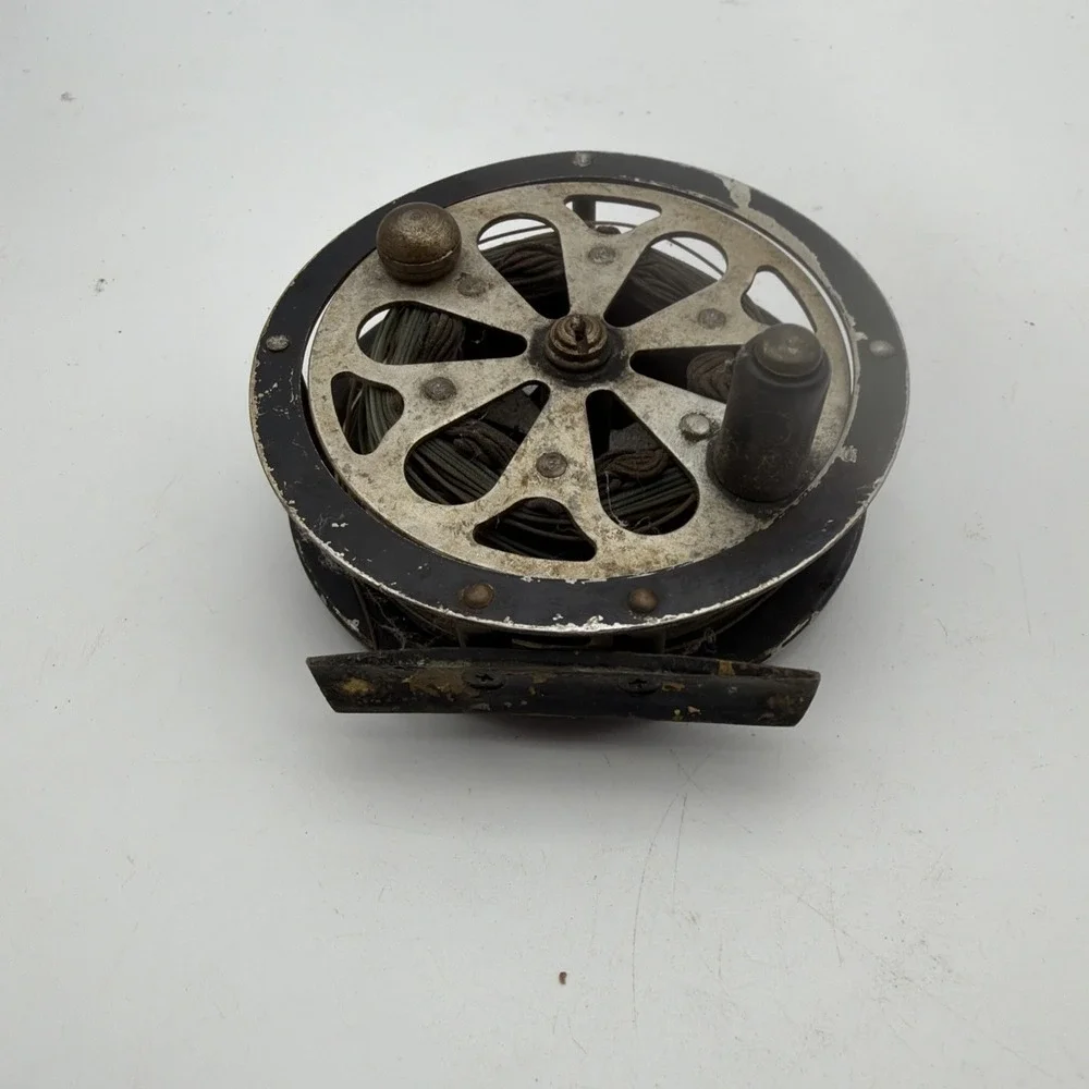 VINTAGE PFLUEGER USA NO. 1554 SAL-TROUT SINGLE ACTION FLY REEL TROUT